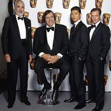 Standing 7 ft 2 in tall, he was known for portraying jaws in the spy who loved m. In Pictures Richard Kiel Bbc News