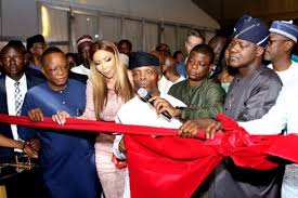 Captain hosa okunbo, a billionaire business entrepreneur, businessman, philanthropist, and certified commercial pilot, has died. Billionaire Businessman Captain Hosa Okunbo S 5 Star Hotel Opens Photos Kemi Ashefon Love Haven