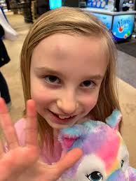 Do spray rails help with lift in a boat?