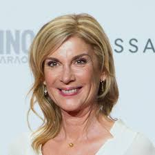 Michèle laroque (born june 15, 1960) is a french actress, comedian, humorist, producer and screenwriter. Michele Laroque Paris Match