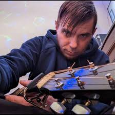 This face reminded me of George out of rainbow. This was in my local gym.  It may just of been a blood rush to my head though.