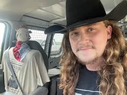 Tanner Sparks (@tannersparksmusic) • Instagram photos and videos