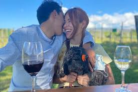 Jun 20, 2021 · egan bernal fue homenajeado en una catedral de sal vestida de 'rosa' egan resalta la compañía de su novia para coronarse campeón del giro. Egan Bernal Novia Egan Bernal Con Su Novia Fotos En Instagram Fuera Del Futbol Futbolred Egan Bernal Is Poised To Become The First Colombian To Win The Tour De France