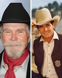 Buck Taylor , with some of his paintings !