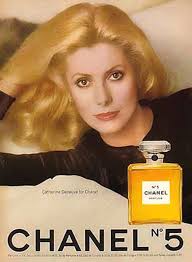 Eliane adopts camille, whose vietnamese parents were friends. Catherine Deneuve Catherine Deneuve Franzosische Filme Filmstars