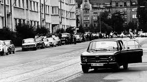 Sollte dein deutsche bank login aus irgendwelchen gründen nicht möglich sein, solltest du dir auf jeden fall den hinweis ansehen, der bei einem gescheiterten deutsche bank login versuch in der nähe des anmeldefensters auftaucht. Munchen 1971 Ein Bankraub Mit Geiseln Wird Zum Desaster Stern De