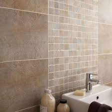 Epingle Par Julie Sur Sdb Astuces En 2020 Idee Salle De Bain Salle De Bain Travertin Carrelage Salle De Bain
