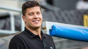 Born gyurta dániel on 4th may, 1989 in budapest, hungary, he is. Kezdorugas A Dac Slovan Rangadon Gyurta Dani Slavnostny Vykop Pred Derby Dac Slovan Youtube