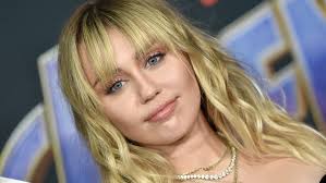 Enter @ your own risk! Miley Cyrus 2021 Super Bowl Performance Shoutout To Britney Spears Was All Love