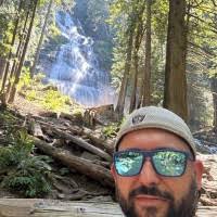 9 "Randy Botelho" profiles