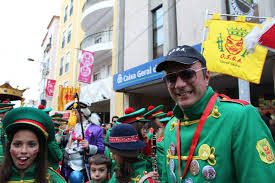 Soltem os pozinhos de perlimpimpim, afaguem os unicórnios, esfreguem as lâmpadas e tirem os coelhos da cartola, que todos os truques serão aceites, para fazer acontecer o. E Oficial Fernando Martins E Carnaval De Torres Vedras Facebook