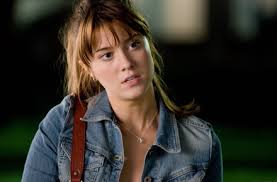 The world (2010) phone wallpapers | moviemania. I Just Realized Mary Elizabeth Winstead Is Not The Same Person As Brie Larson Neogaf