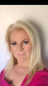 Beauty And The Best 2: Routledge, Susan, Priestley, Andrew: 9781912774951:  Amazon.com: Books