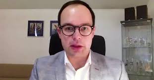 Top 12 Elite NFC Experts (2025)