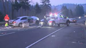 New woman at parking in !!citroen c4 crash! 2 People Seriously Injured After Head On Crash On Sr 18 In Auburn King5 Com