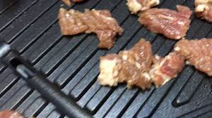 It also features a handy buyer's guide, which highlights some of the most important factors that. Convertible Indoor Outdoor Electric Grill And Table Top Grill Youtube