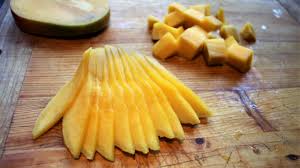 So erkennen sie, wann eine mango reif ist. Mango Schneiden Mit Diesem Trick Geht Es Ganz Leicht Utopia De