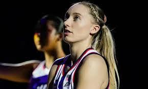 Belinda Ard's Instagram, Twitter & Facebook