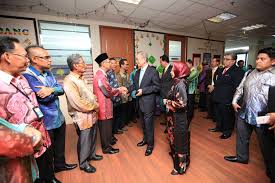 Jabatan alam sekitar (jas) jas kat tkt 4 bangunan seri kinta. Lawatan Kerja Pertama Yb Menteri Ke Jabatan Alam Sekitar Jas 13 August 2015 Lawatan Kerja Pertama Yb Dato Sri Dr Haji Wan Junaidi Tuanku Jaafar Menteri Sumber Asli Dan Alam Sekitar Ke Jabatan Alam Sekitar Jas Di Ibu Pejabat Putrajaya