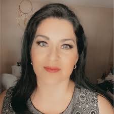 Martha Pelletier's Instagram, Twitter & Facebook