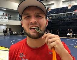 Jennifer Seratt's Instagram, Twitter & Facebook