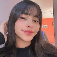 Briana Sánchez (@charo.sanchez18)