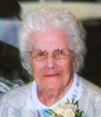 Dorothy Travers's Instagram, Twitter & Facebook