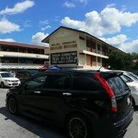 Sekolah menengah kebangsaan taman melawati atau nama ringkasnya smk taman melawati, merupakan sebuah sekolah menengah kebangsaan yang terletak di jalan j5, taman melawati, gombak, selangor. Sekolah Kebangsaan Taman Melawati 2 Ampang Selangor