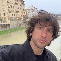 100+ profili “Daniël”