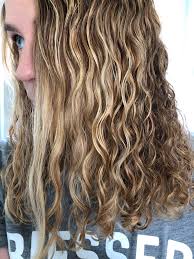 Fasten top section with clips. Does Anyone Else S Hair Do This My Hair In The Front Is Almost Straight While The Rest Of My Hair Is Wavy Curly Curlyhair