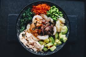Fish Supreme Tuna Lachs Garnele Avocado Wakame Salat Edamame Surimi Salat Ingwer Massage Sesam Nori Sweet Soya Sauce Pok Surimi Salat Lachs Garnele