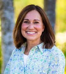 Deborah Stamm's Instagram, Twitter & Facebook