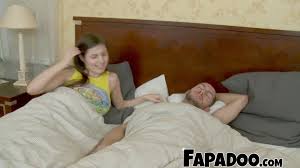 Video bokep gadis nakal buka baju