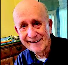 Robert Carl 'Bob' Bieshelt