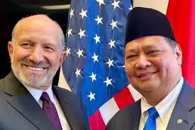 Ini Kunci Sukses Menko Perekonomian Airlangga Bernegoisasi Tarif Impor  Dengan Amerika Serikat