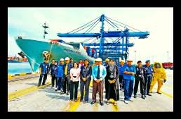 The port calls log shows a list of ships that have been detected in port klang by ais and other sources. Career