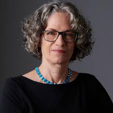 White Liver Gal: McCaulay, Diana, Figueroa, Dr Esther: 9780988253728:  Amazon.com: Books