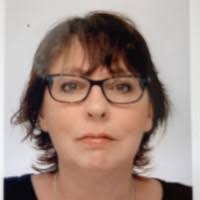 Linda Mortimer's Instagram, Twitter & Facebook