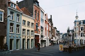 15 Best Things To Do In Venlo The Netherlands The Crazy Tourist Nederland Stad Huizen