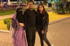 Now they have two daughters kathija and raheema and a. Khatija Rahman Wiki Age Bio Height Family Boyfriend Husband Dob