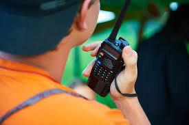 Uhf devices are also better suited to areas with a high potential for interference. Vhf Vs Uhf Range Best Choices For Indoor And Outdoor Use