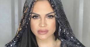 Natti Natasha <<< Natalia Alexandra Gutiérrez Batista [born 10 December  1986], known professionally as Natti Natasha, is a Dominican singer and  songwriter. She was signed to Don Omar's label Orfanato Music
