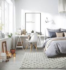 Create a space your child is proud to call their own with these decorating tips and ideas that offer inspiration for teen rooms in a variety of styles. Young And Modern Teen Bedroom