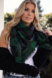 Buy the latest green blanket gearbest.com offers the best green blanket products online shopping. Francine Forest Green Plaid Blanket Scarf By Priceless