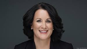 Kimberly Weirich's Instagram, Twitter & Facebook