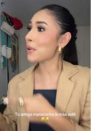 Amiga Maracucha Belly