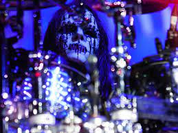 Joey jordison, a founding member of slipknot, died in his sleep on monday. Itgiprltp8u Dm