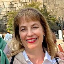 Julie Kuzneski Wrinn (@JulieWrinn)