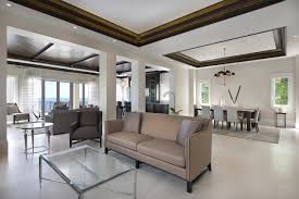 He then left in a controversial move to the miami heat in 2010. Lebron James Cuts Price Of Miami Mansion To 15 Million Wsj