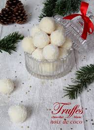 Truffes Chocolat Blanc Noix De Coco Les Gourmandises De Lou Truffes Au Chocolat Truffe Chocolat Blanc Recette Truffe Chocolat